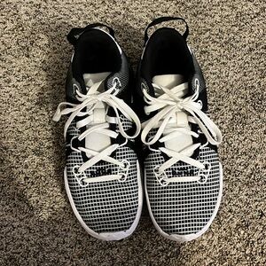 Women’s Nike basketball shoes size 8.5